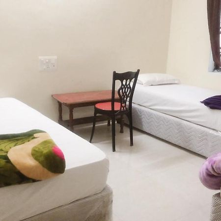 Lotus Residency Hotel Bodh Gaya Luaran gambar